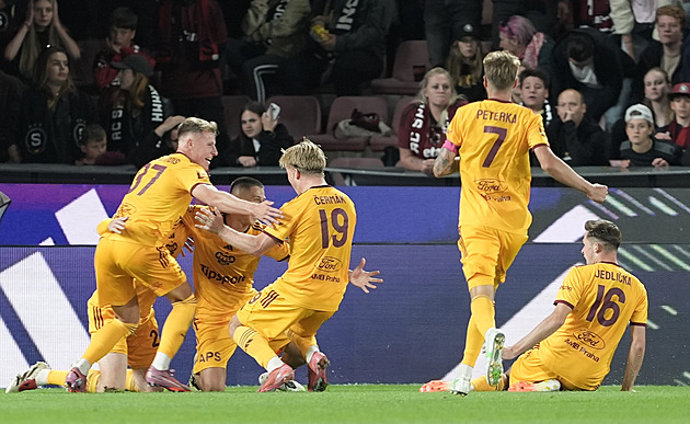 ONLINE: Sparta - Dukla 1:2, hosté dál odolávají, Matrevics chytá i Vydrovu střelu