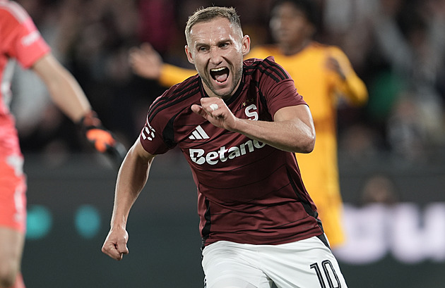 ONLINE: Sparta - Dukla 3:2, domácí tlak nepolevuje, po Kuchtovi jásá Uchenna