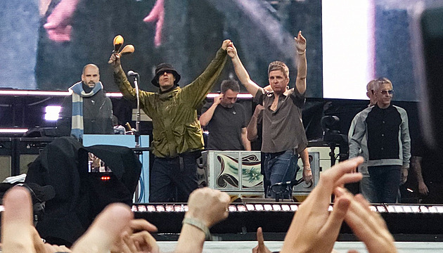 Zoufalé přání fanoušků, nebo fakt? Zprávy o koncertu Oasis v Praze plní internet