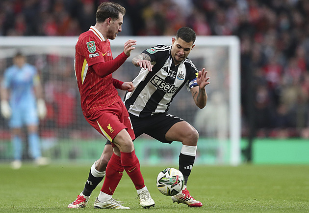 ONLINE: Newcastle - Liverpool 0:0, mistr poprvé venku. Potvrdí dobrý start?