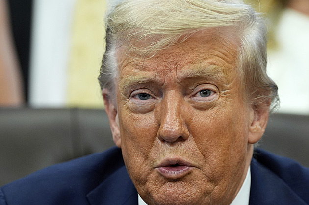 Trump: Každý hovor s Putinem je skvělý, ale pak dopadnou bomby a já se rozzlobím