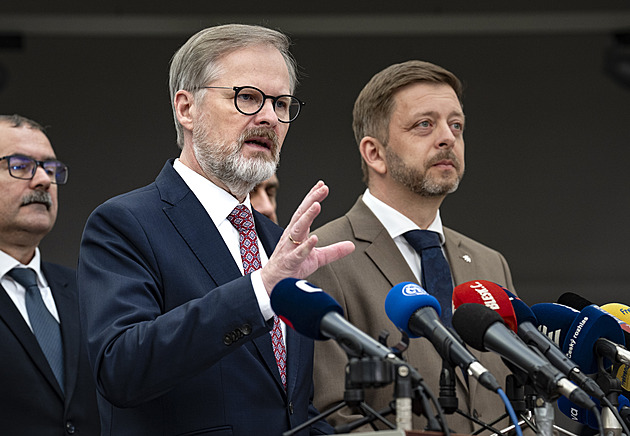 Evropská komise chce sledovat, co si lidé píší. To nepřipustíme, odmítá návrh Fiala