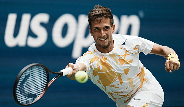 US Open ONLINE: Kopřiva proti Sinnerovi nestíhá, Nosková vyzve Maďarku
