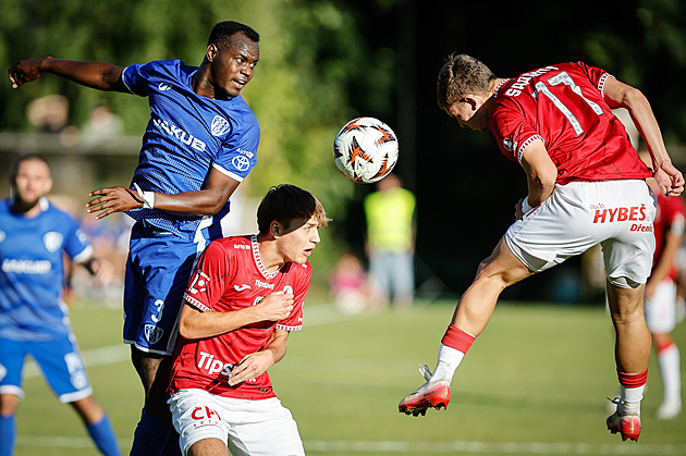 Pardubice slaví v poháru první vítězství v sezoně, Jablonec uhájil neporazitelnost