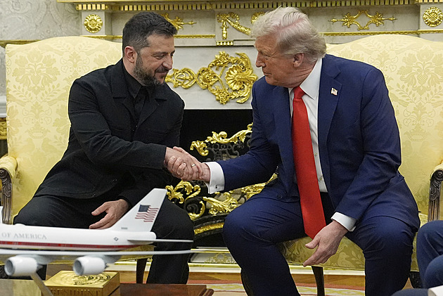 Vzdušný štít nad Ukrajinou. USA naznačují ochotu pomoci, tvrdí list