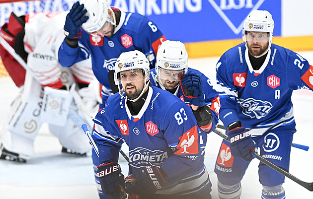 ONLINE: Brno otočilo v Zugu, Hradec hraje bez branek. Protlačí se do play off LM?