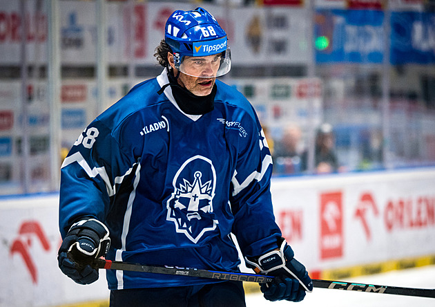 ONLINE: Jágr znovu v akci! Kometa může do čela, utrápený Litvínov prohrává ve Varech