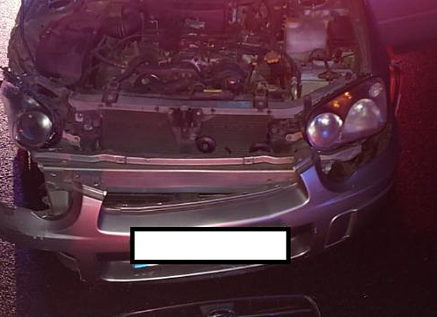 Jízda na dálnici v protisměru skončila srážkou. Opilý řidič pak urážel záchranáře