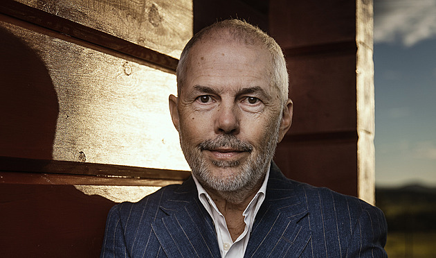 Eben, Kundera ani Vášáryová. Kdo z navržených se metálu nedočkal