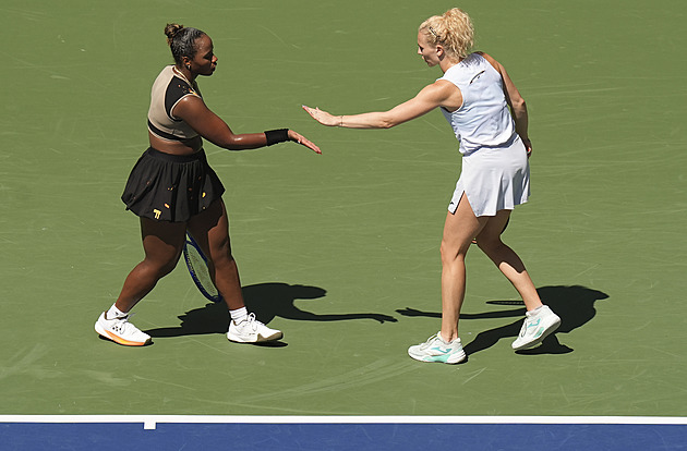 Siniaková s Townsendovou v Rijádu porazily obhájkyně, zajistily si semifinále