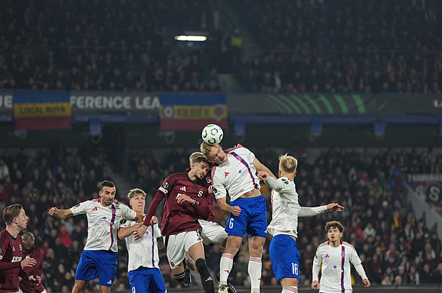 ONLINE: Sparta - Čenstochová 0:0, Milla zahodil tutovku, gól hostů pak neplatí