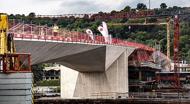 Dvorecký most řádně zahýbá MHD v Praze. Tramvaje změní trasy, přibude autobus