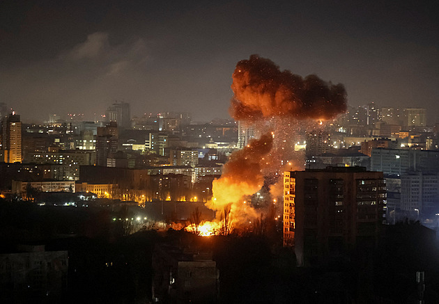 Kyjev čelil masivnímu ruskému útoku. Drony udeřily i jinde na Ukrajině