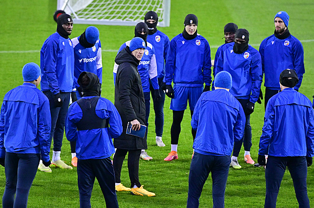 Vydra je připravený. Věřím, že to s Freiburgem můžeme zvládnout, míní plzeňský trenér Hyský