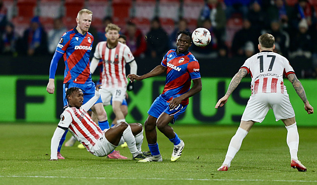 ONLINE: Plzeň - Freiburg 0:0, oba týmy se snaží útočit. Zasahuje i brankář Wiegele