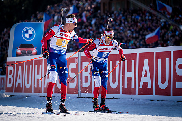 Biatlon ONLINE: První závod také pro muže. Štvrtecký přidává trestné kolo