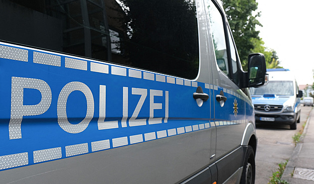 V bytě v Německu našli mrtvoly ženy a dítěte. Podezřelým je otec ze Slovenska