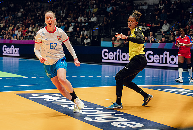 Házenkářky slaví postup. Na MS rozdrtily Kubu, narazí i na olympijské vítězky