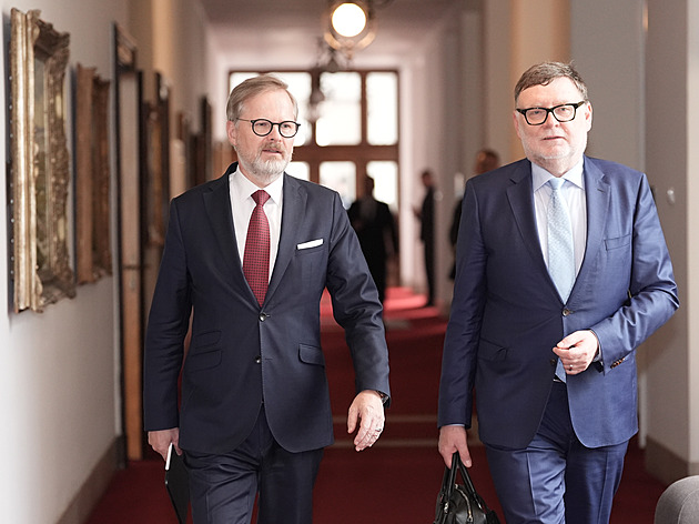 Vláda posuzuje návrh nové koalice nezvýšit odvody na sociální pojištění OSVČ