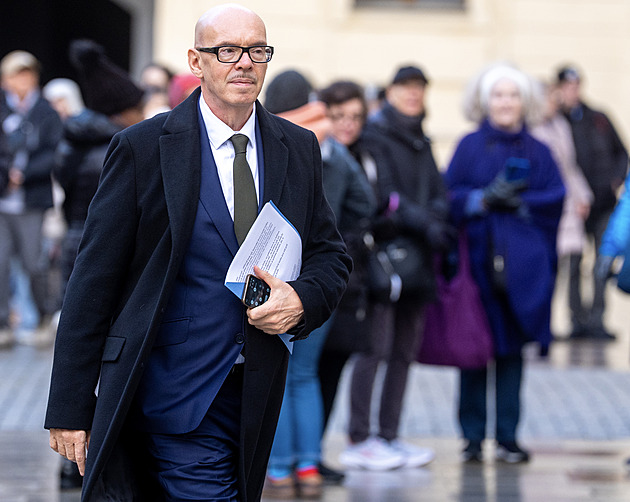 Prezident přijme zbývající kandidáty na ministry, Turek se ze schůzky omluvil