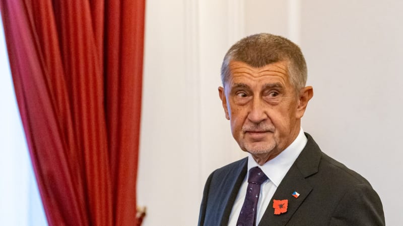 ON-LINE: Babiš složil premiérský slib do rukou prezidenta. Udělám maximum, zavázal se