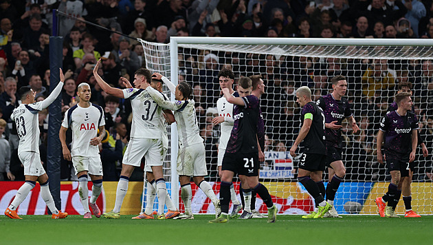 ONLINE: Tottenham - Slavia 2:0, Sanyang zbytečně fauloval, z penalty zvyšuje Kudus