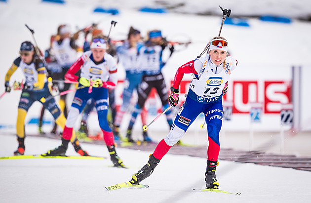 Biatlon ONLINE: První hromadný závod sezony. Voborníková jede o první desítku