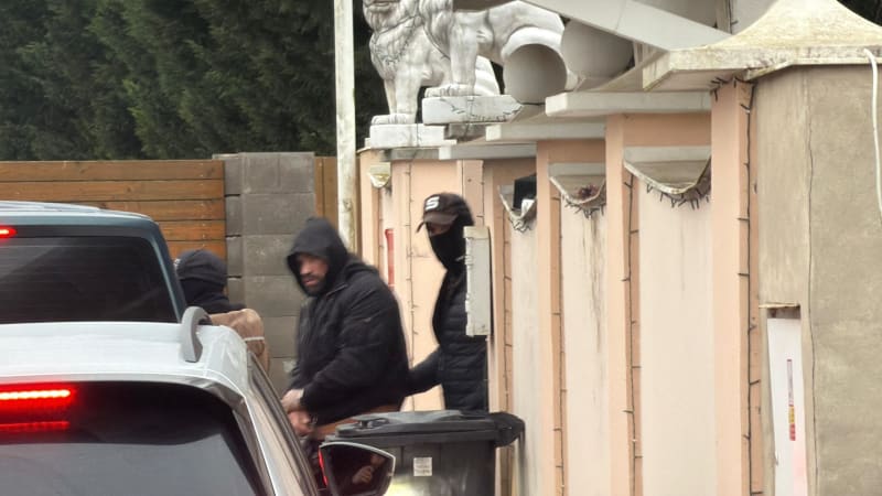 Kauza Vémola: Terminátor si spolu s dalšími zadrženými vyslechl obvinění