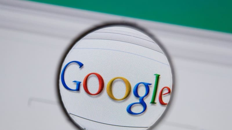 Volby, Turek s Decroix i Ozzy a Dua Lipa. Podívejte se, co Češi v roce 2025 nejvíce googlili