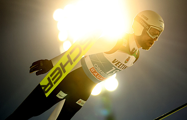 Koudelka postoupil do úvodního závodu Turné, vyzve obhájce Tschofeniga