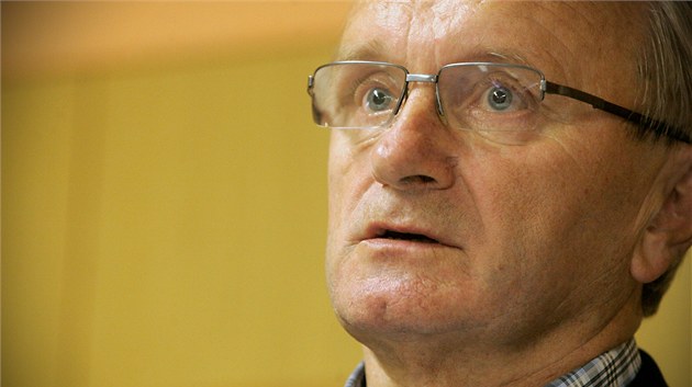 Zemřel dlouholetý komunistický politik Karel Konečný, otec europoslankyně KSČM