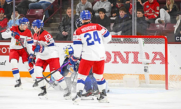 ONLINE: Česko - Finsko 1:0. Trefil se Kubiesa, junioři i nadále drží těsný náskok