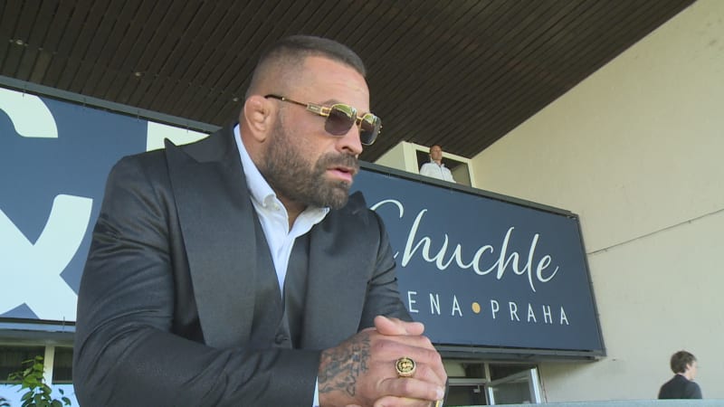 EXKLUZIVNĚ: Vémola dnes bude uvnitř věznice operován. Plánovaný převoz do nemocnice se ruší