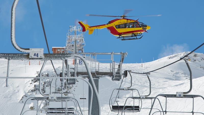 Exploze v lyžařském středisku: Výbuch ve Švýcarsku zabíjel, na místě jsou mrtví