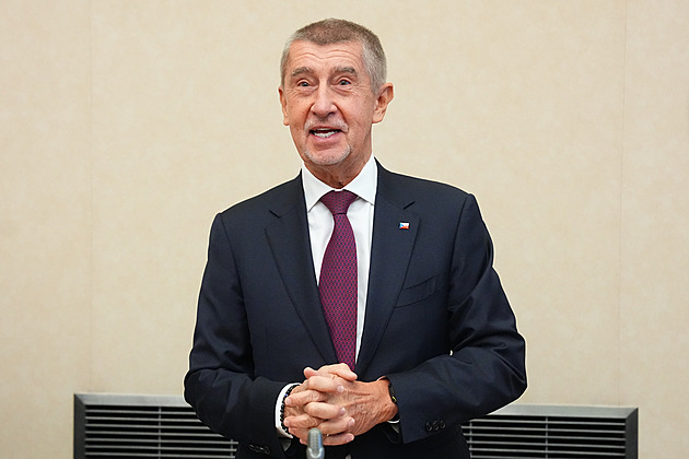 Babiš pojede do Paříže na setkání koalice ochotných, k Okamurovi se nevyjádřil