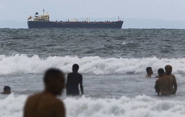 Venezuelský ropný průmysl funguje dál. Suroviny je dostatek, míní experti