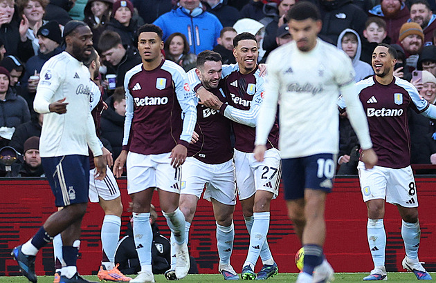 ONLINE: Aston Villa odskakuje, pak West Ham vyzve Wolverhampton. Večer Arsenal
