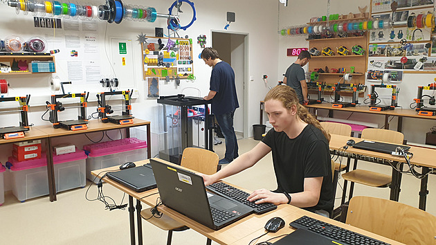 Studenti z plzeňského SOUE umí vzít za práci