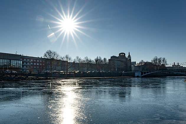 Česko čeká mrazivý týden. Teploty mohou klesnout až pod minus 16 stupňů