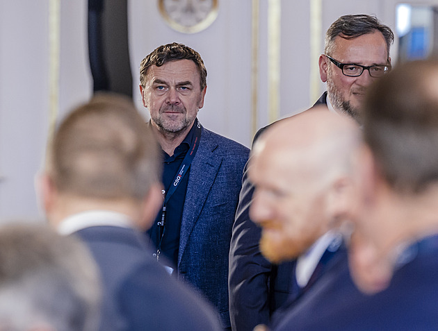 Vydává Tykač Konzervativní noviny? ptal se soudce. Miliardář se pře s Michálkem