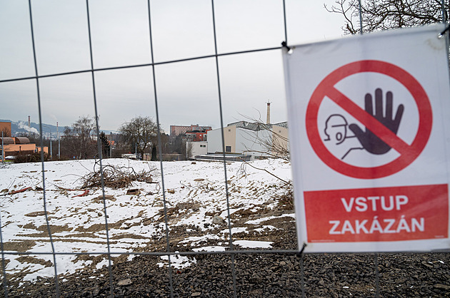 Šmoulí město zmizelo ze sídliště Jižní Svahy, nahradí ho budova z modulů