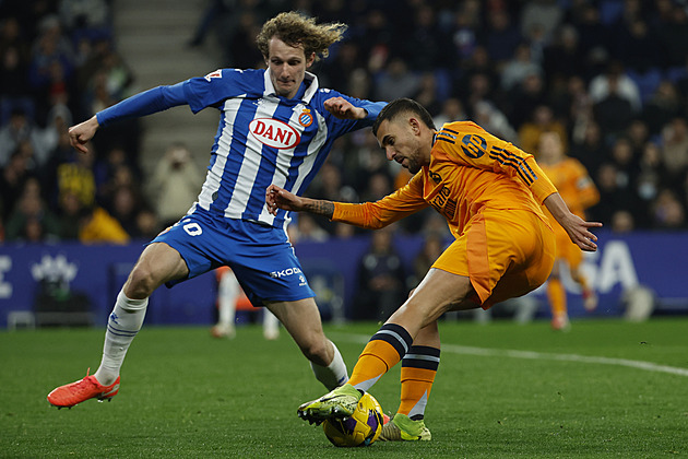 Fotbalové přestupy ONLINE: O Krále má zájem Panathinaikos, Sparta získala Grimalda