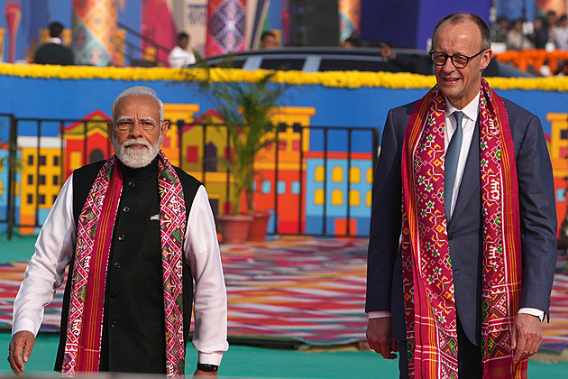 Merz poprvé v Asii. S Indií utužil spolupráci v hospodářské i zbrojní oblasti