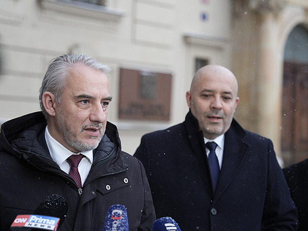 Zlom v tripartitě: kompromis o platech na obzoru, spor o důchody v 65 letech trvá