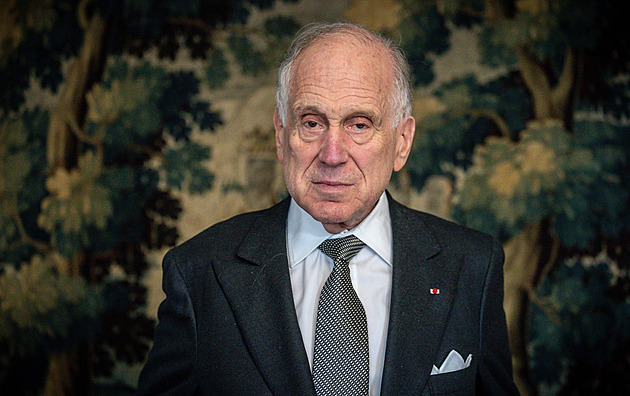 Kdo je Ronald Lauder. Příběh muže, který Trumpa přivedl ke Grónsku