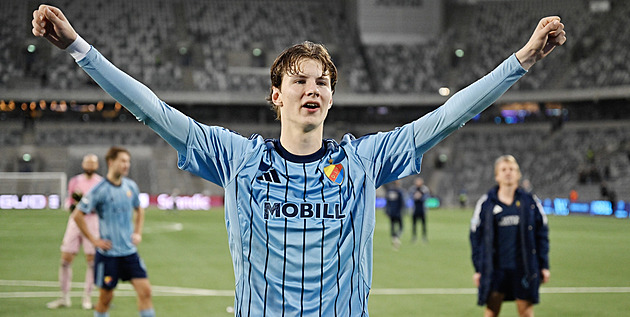 Fotbalové přestupy ONLINE: Priske junior do Anglie? Pardubice přivedly Sljubyka