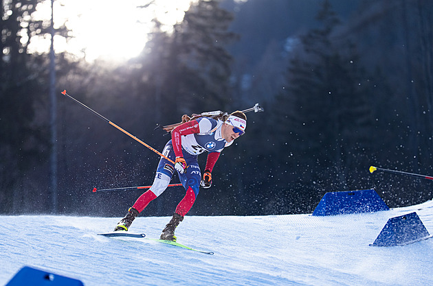 Biatlon ONLINE: Stíhačka mužů. Mikyska poslední ranou minul a klesl na 17. místo