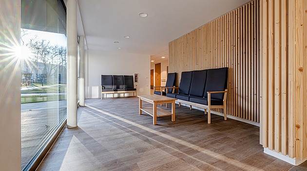 V novoměstských kasárnách vznikla první stavba, hendikepovaní získají nový domov