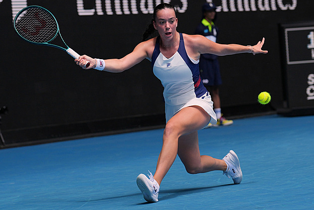 Australian Open ONLINE: Macháč vede, derby mezi Valentovou a Fruhvirtovou