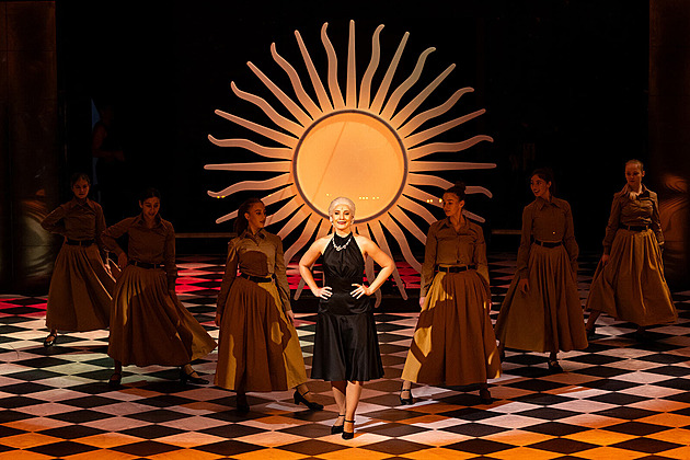 Evita v rockové úpravě dojme Olomouc, divadlo připravilo velkolepé představení